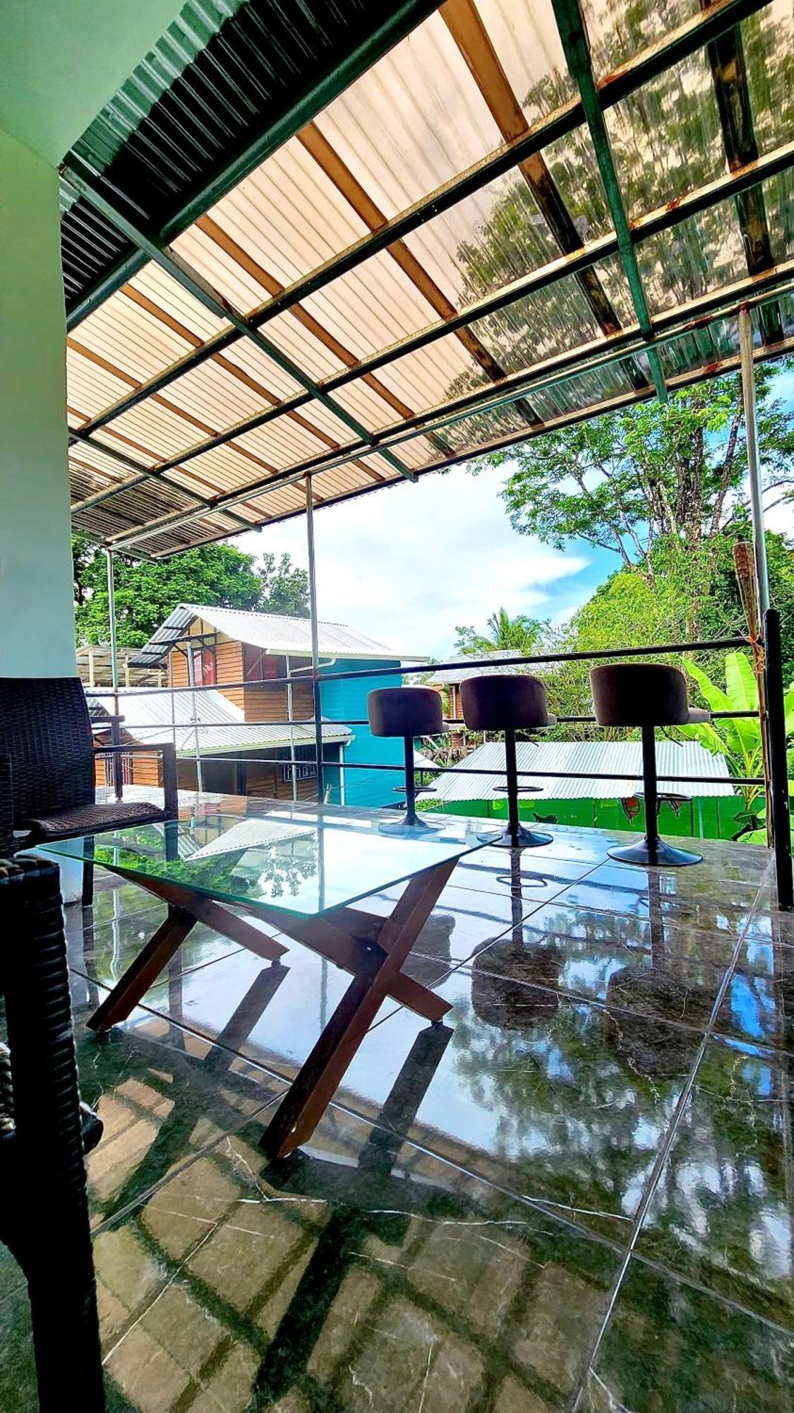 H Et L Appartement Tortuguero Buitenkant foto